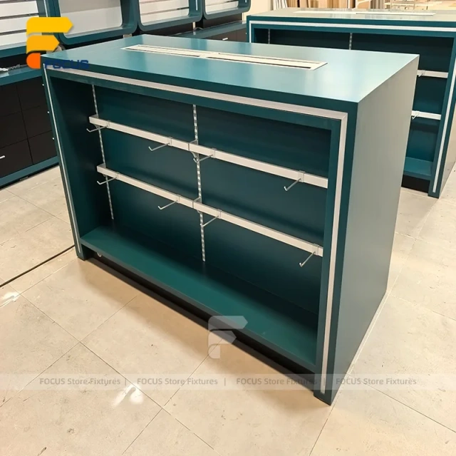 Custom Green Industrial Workbench Display Stand