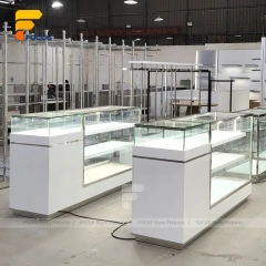 Custom White Minimalist Glass Showcase Counter