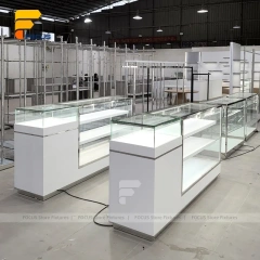 Custom White Minimalist Glass Showcase Counter