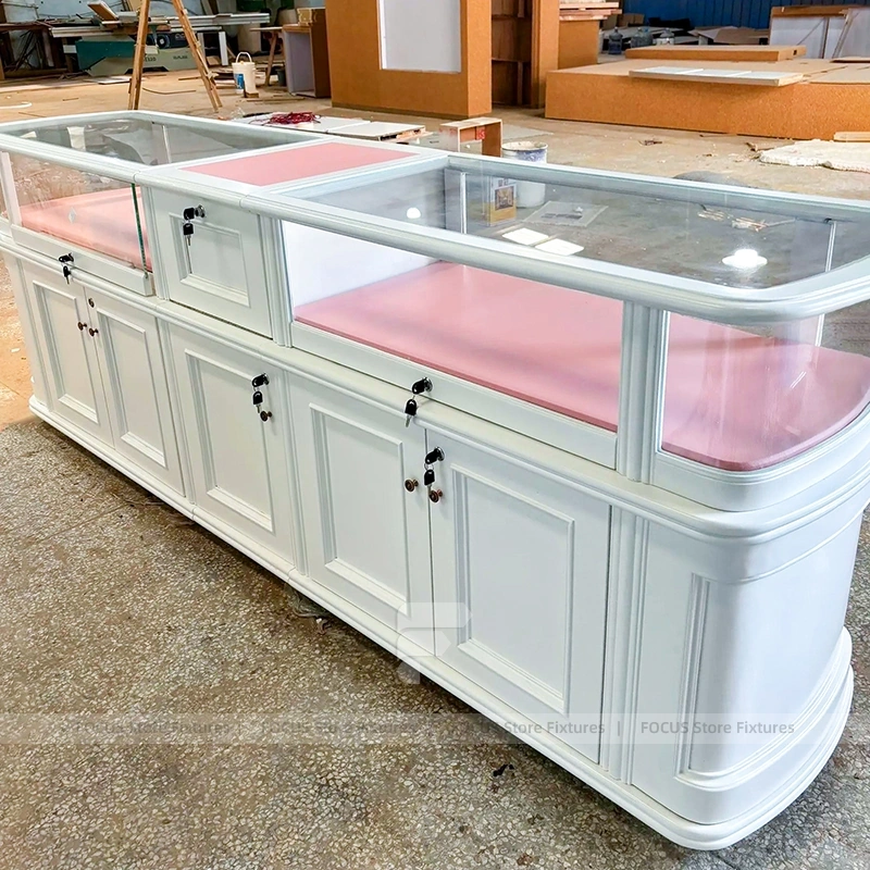 Contemporary Cream Jewelry Showcase Counter Set