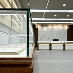 Contemporary White Jewelry Feature Wall Display