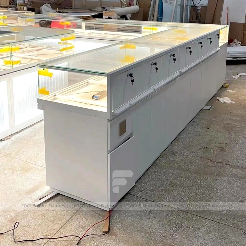 Luxury Cream Jewelry Fluted Reception Desk