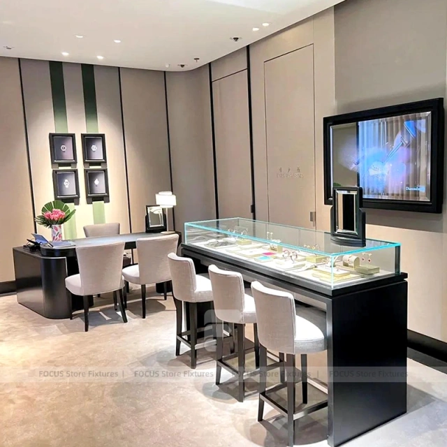 Luxury Cream Jewelry Tower Display Set