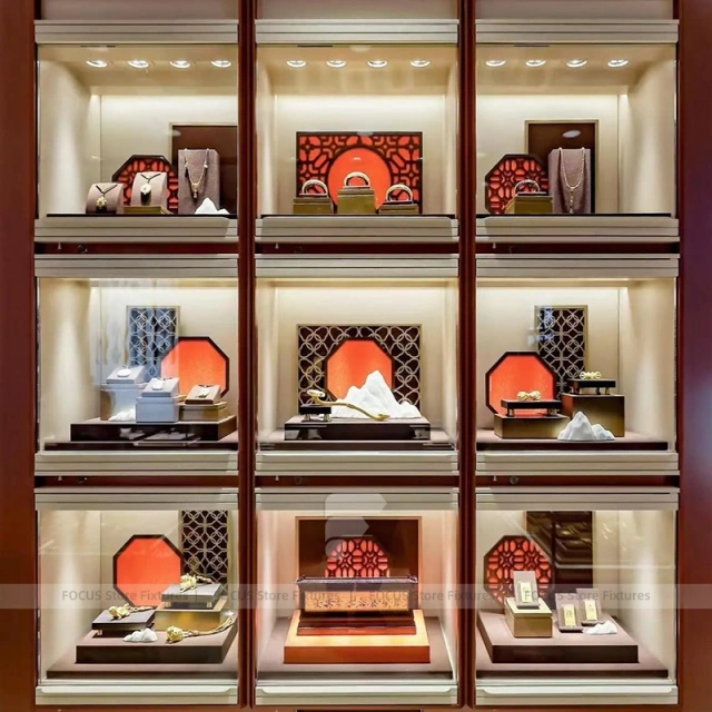 Luxury White LED Jewelry Showcase Set