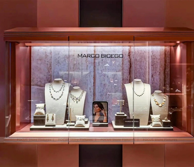 Modern Cream Jewelry Tower Showcase Set