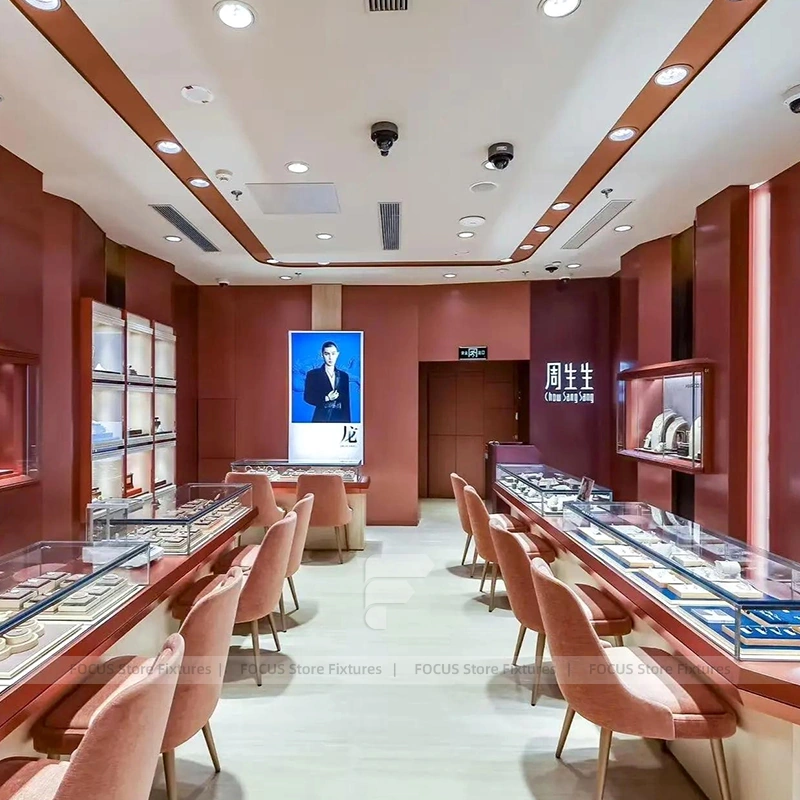 Modern Cream Jewelry Tower Showcase Set