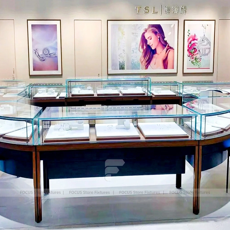 Refined Beige Jewelry Tower Showcase Set