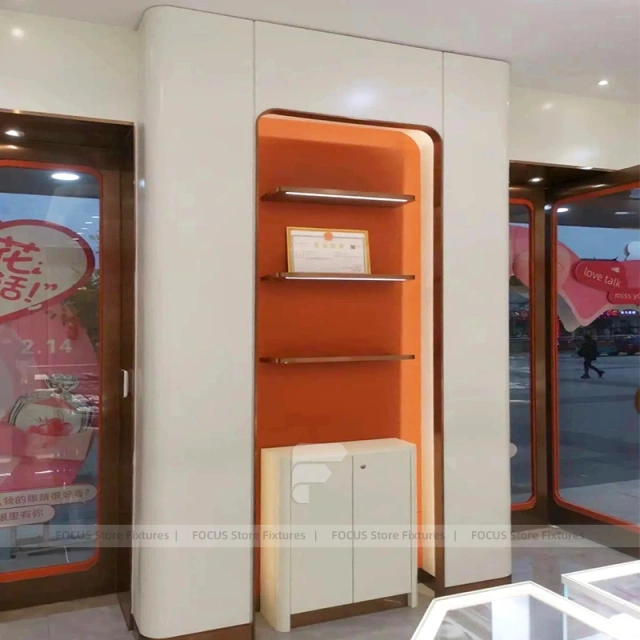 Refined White Jewelry Display Showcase Set