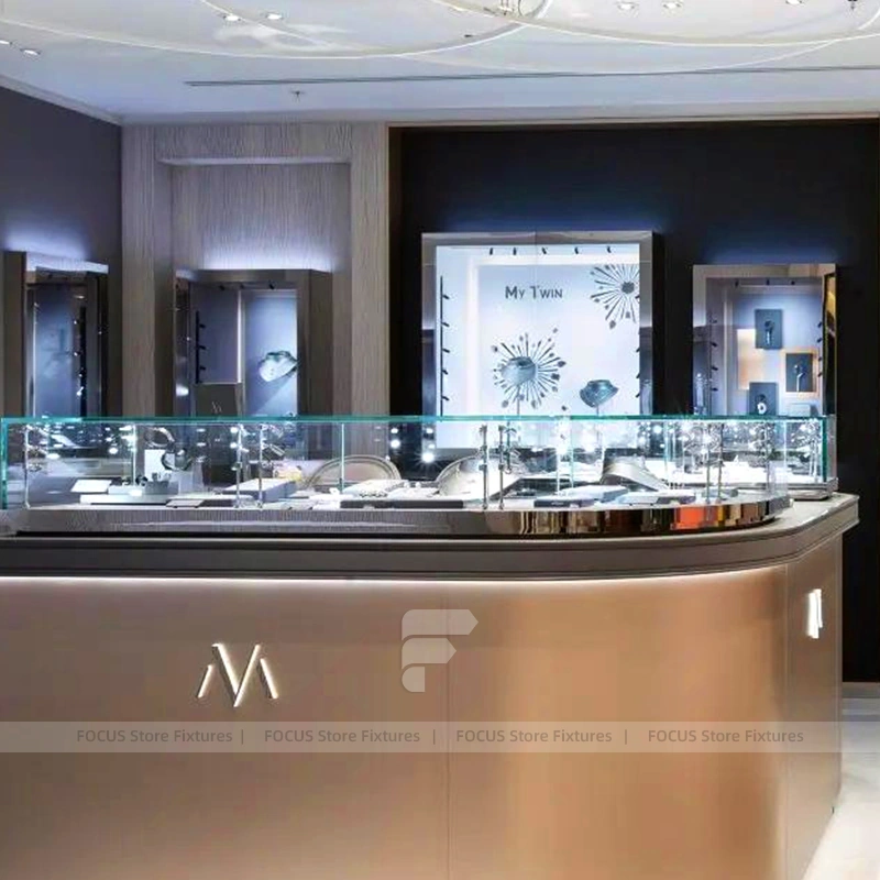 Sophisticated Black Jewelry Island Showcase Set