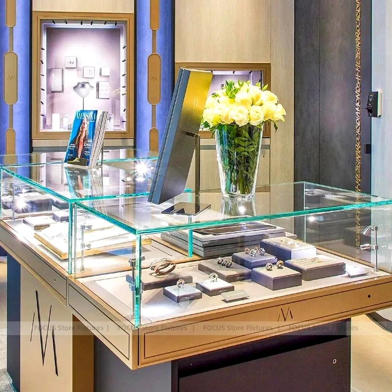 Sophisticated Black Jewelry Island Showcase Set