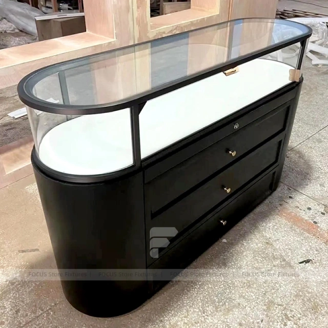 Sophisticated Cream Jewelry Showcase Counter Set