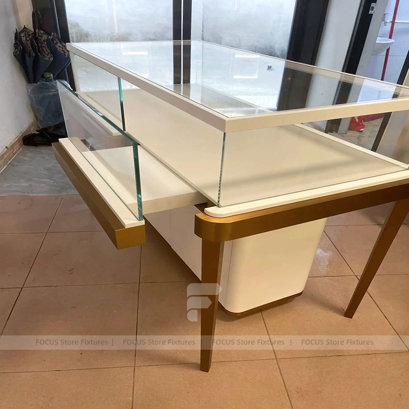 Sophisticated Cream Jewelry Showcase Counter Set