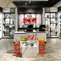 Sports Memorabilia Front Cash Display