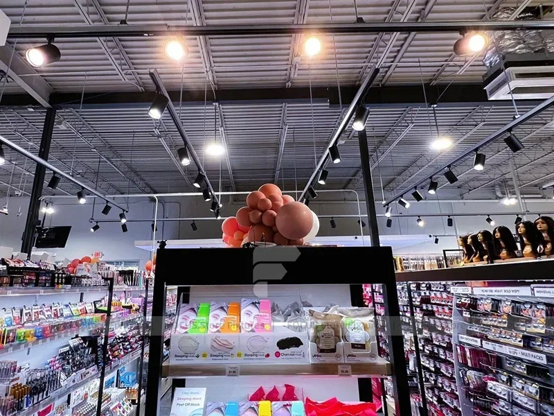 Balloon Decorated Beauty Supply Gondola and Wall Display Layout for Wig Shop