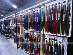 Black Framed Slatwall Corridor for Packaged Hair Display for Wig Store