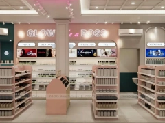 Classic Beauty Boutique Corner with Green Island and Perimeter Shelves for Wig Shop