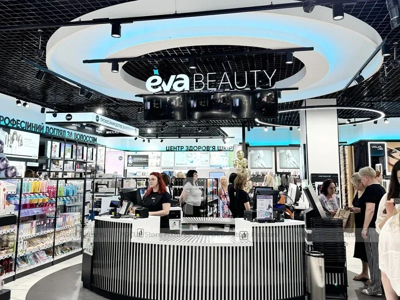 Clinical Skincare Shop with Pharmacy Consultation Counter for Beauty Store