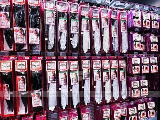 Close Up Packaged Hair Extension Pegboard Display Wall for Beauty Store