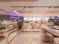 Curved Pink Cosmetics Boutique with Arch Wall Bays for Wig Shop