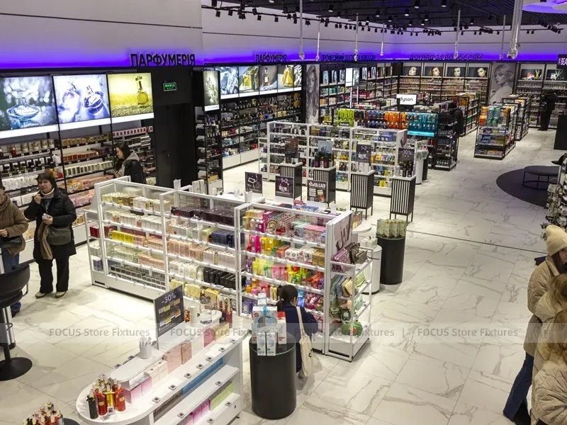 White Cosmetics Floor Gondola Layout with Low Center Shelves for Wig Shop
