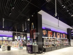 White Cosmetics Floor Gondola Layout with Low Center Shelves for Wig Shop
