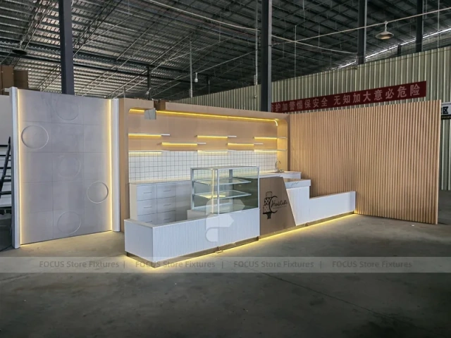 Beige White Beverage Shop Counter Construction