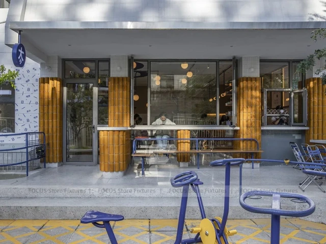 Cream Wood Coffee Bar Seating Layout