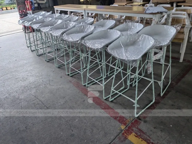 White Metal Beverage Bar Stools Set