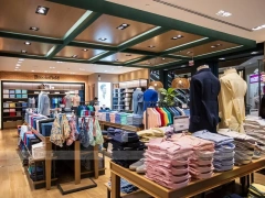 Brooksfield Folded Apparel Table Display