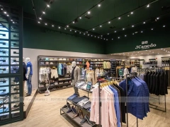 Brooksfield Folded Apparel Table Display