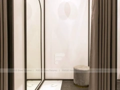 Cream Fashion Boutique Marble Table Display