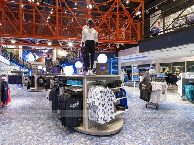 Curved Sportswear Island Display with Mannequin Platform