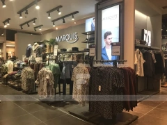 Index Fashion Department Store Mannequin Platform Display