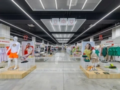 Large White Kids Fashion Store Interior Display