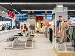 Large White Kids Fashion Store Interior Display