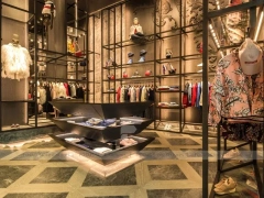Luxury Gold Frame Fashion Boutique Display