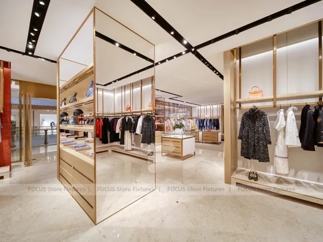 Shayne Chen Mall Storefront Display