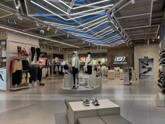 Skechers Mannequin Platform Store Display
