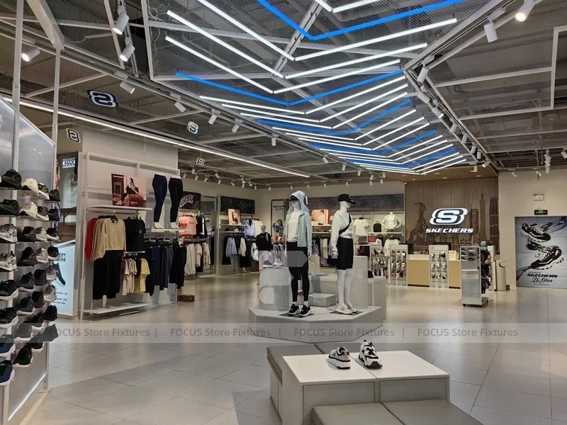 Skechers Mannequin Platform Store Display