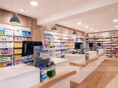 Warm Sport and Health Pharmacy Counter Layout