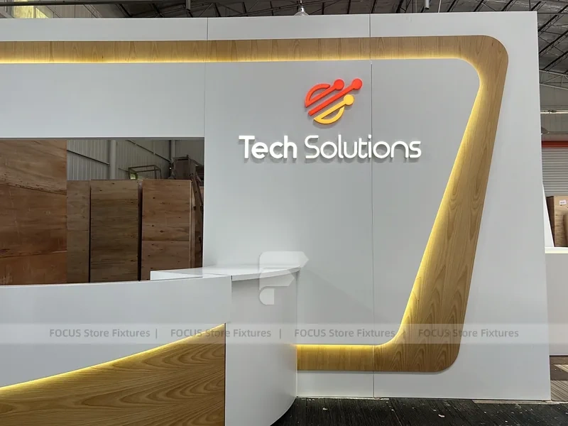 Beige White Mobile Phone Store Interior Fixture
