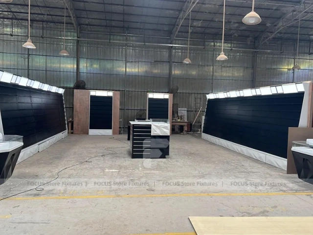Black White Curved Mobile Phone Store Counter