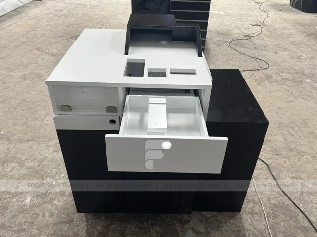 Black White Curved Mobile Phone Store Counter