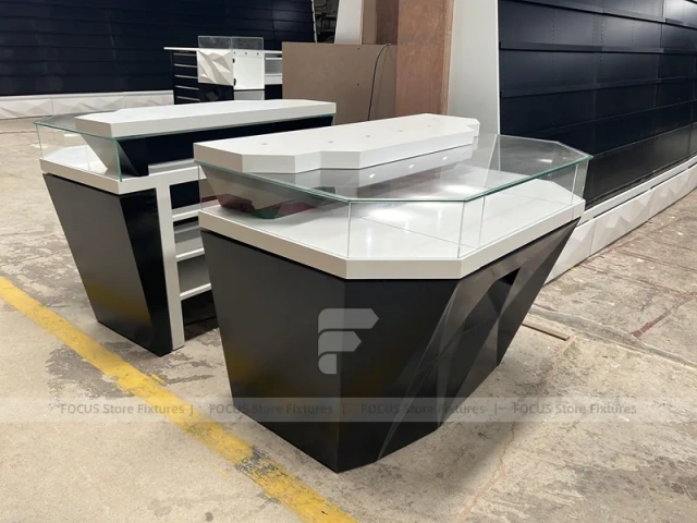 Black White Curved Mobile Phone Store Counter