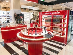 Carolina Herrera Red Fragrance Mall Kiosk