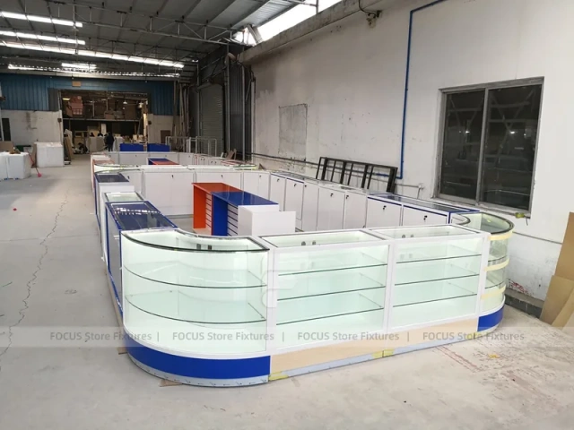 Curved Blue White Phone Glass Showcase Counter