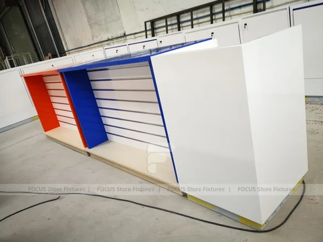 Curved Blue White Phone Glass Showcase Counter