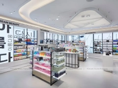 Gold Boudoir Section Makeup Counter