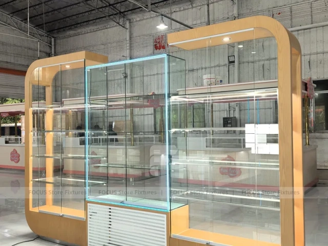 Gold Glass Mobile Phone Display Showcase