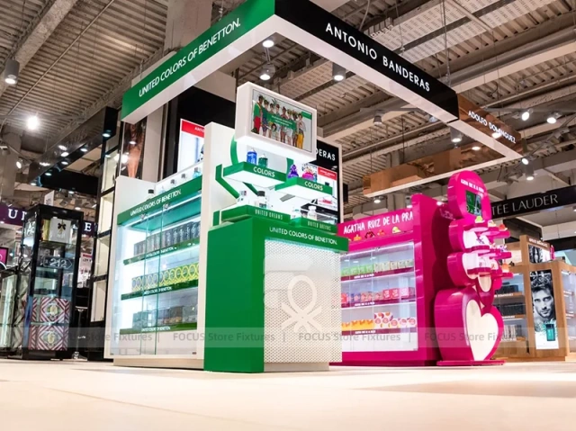 Green Antonio Banderas Fragrance Kiosk Display